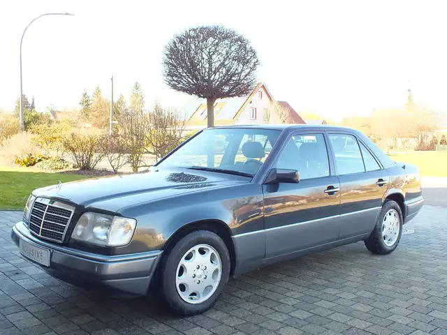 Mercedes-Benz E 250 Diesel - Mercedes Scheckheft gepflegt - ohne Rost