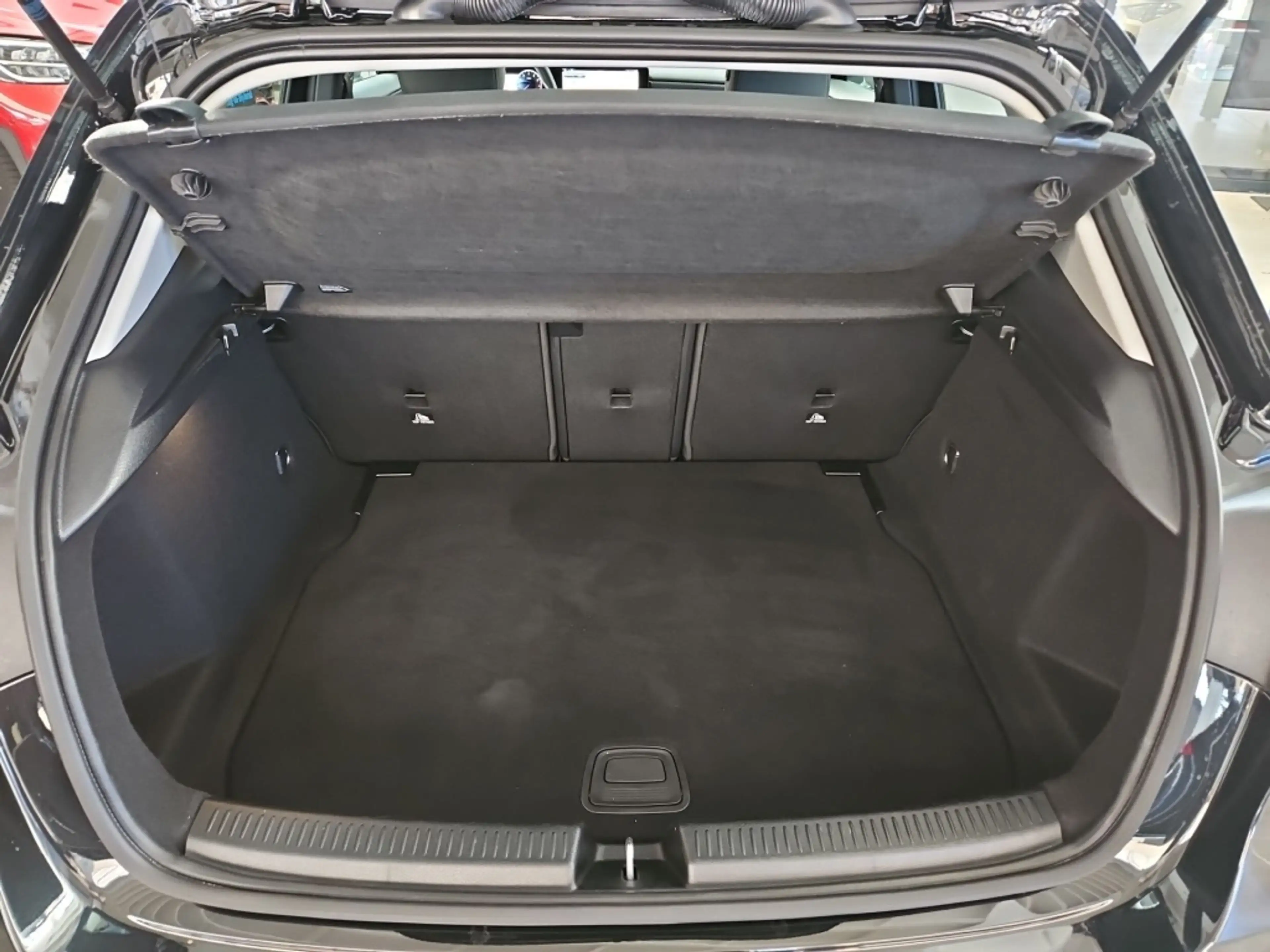 Mercedes-Benz A 180 Progressive Totwi. Navi LED SHZ SpurH KAM — photo 12