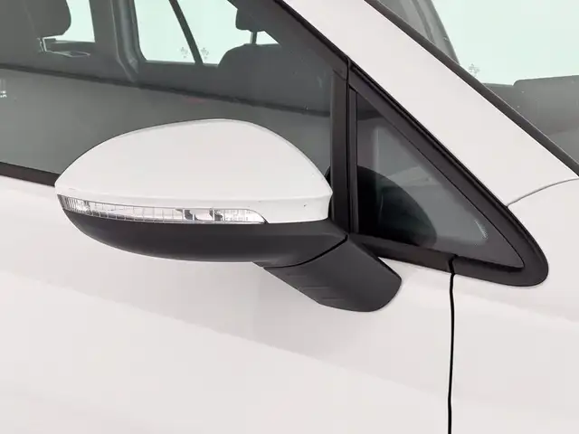 Volkswagen Golf view 16