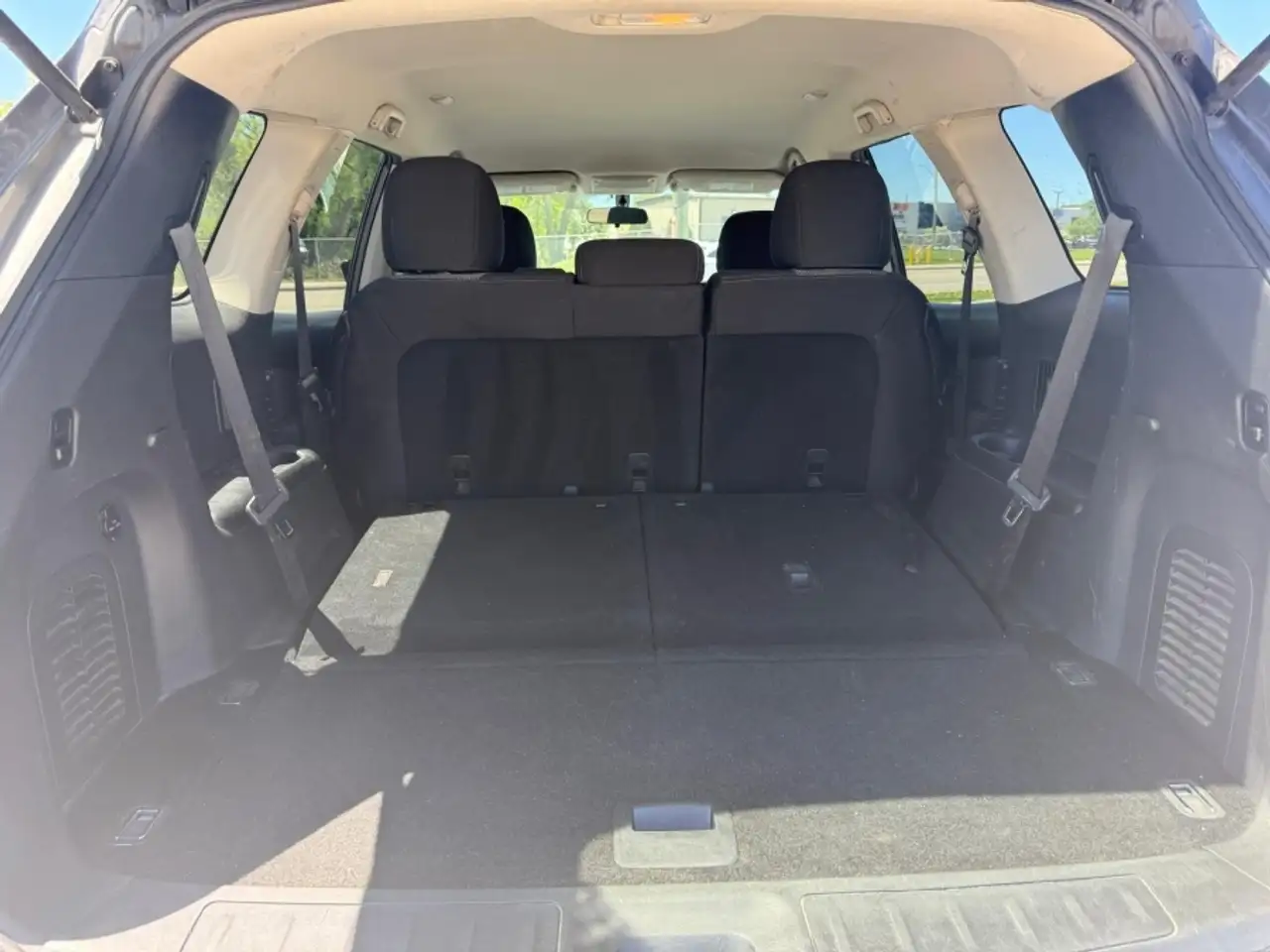 Nissan Pathfinder снимка Nissan Pathfinder