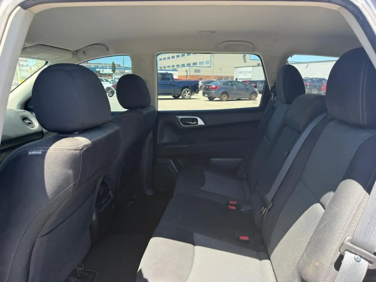 Nissan Pathfinder снимка Nissan Pathfinder