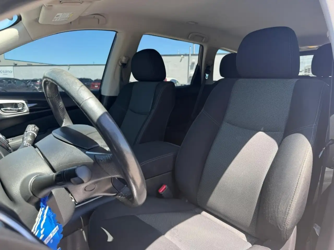 Nissan Pathfinder снимка Nissan Pathfinder
