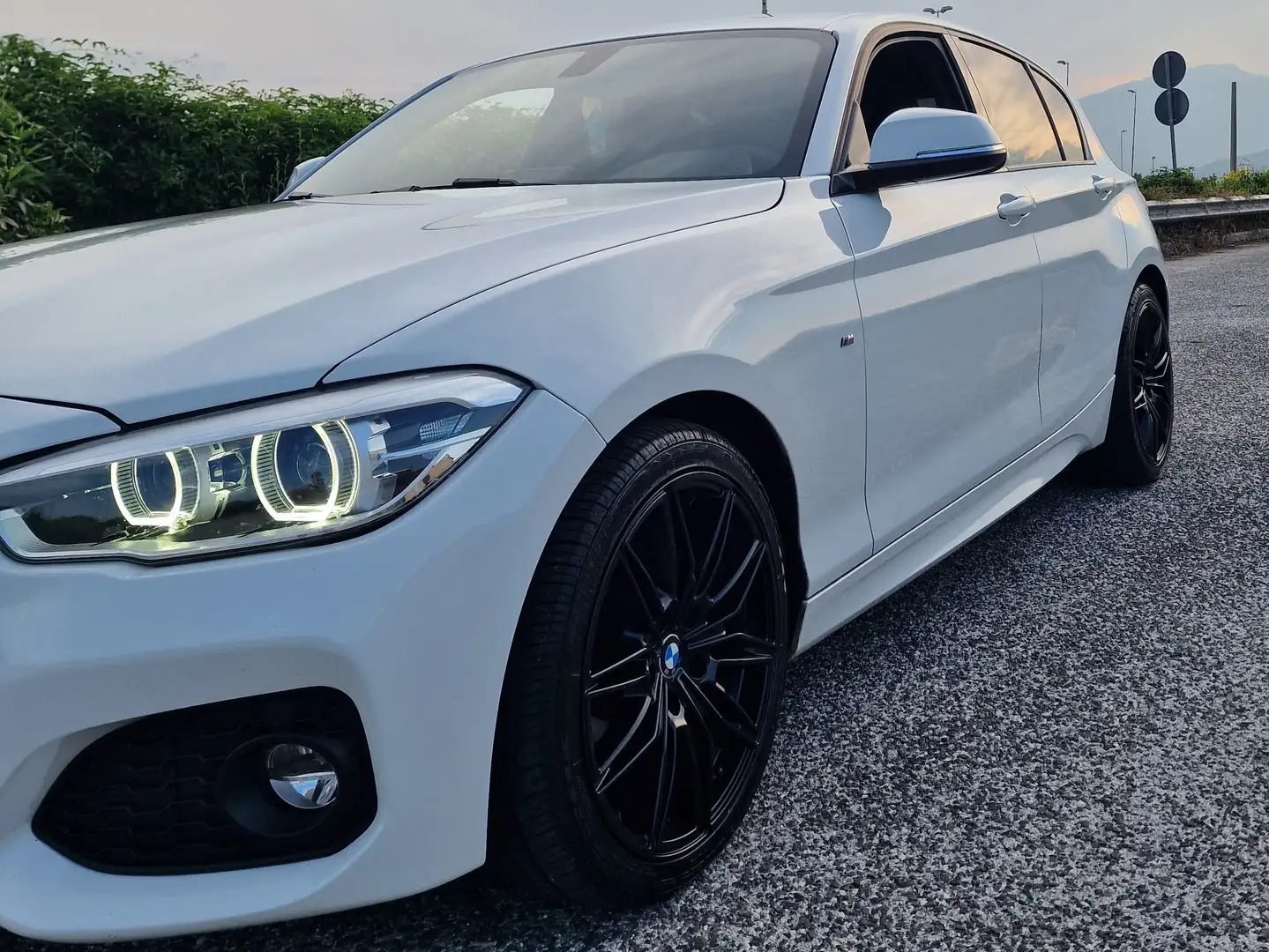 BMW 120 Serie 1 F/20-21 2015 120d xdrive Msport 5p auto Blanco - 2
