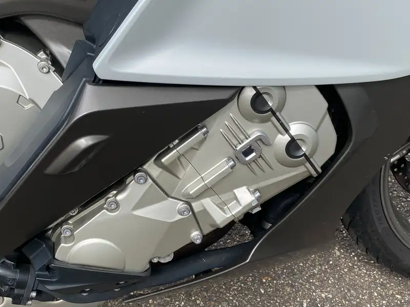 BMW K 1600 GT - foto 7