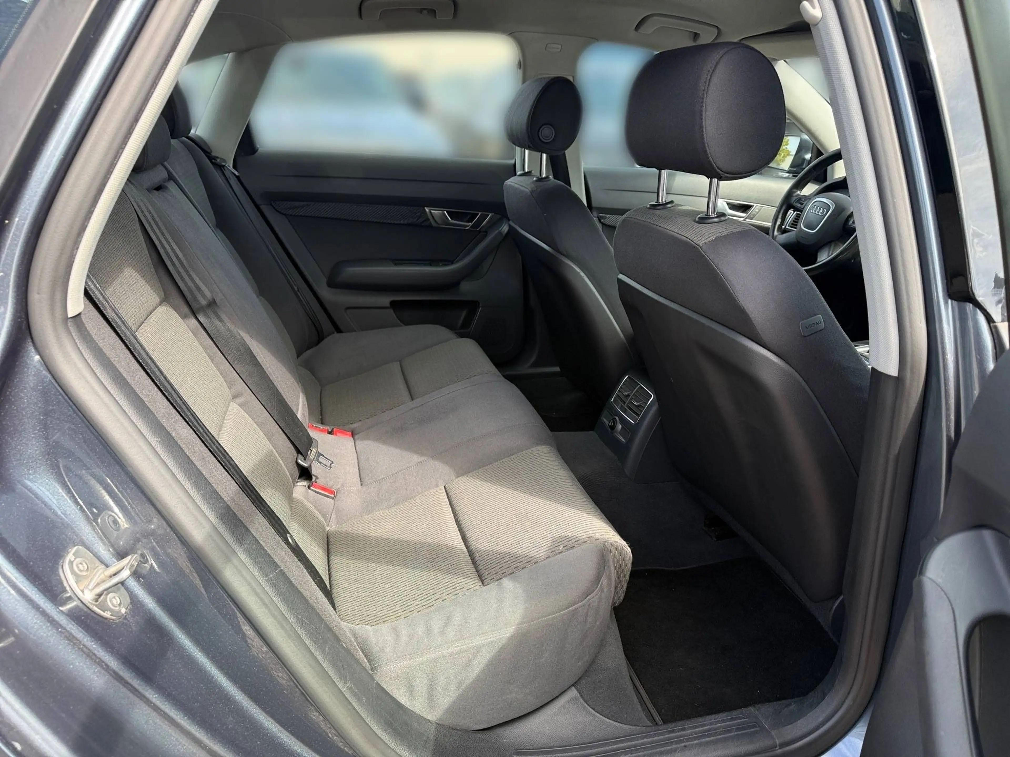 Audi A6 2.0 TDI — photo 12