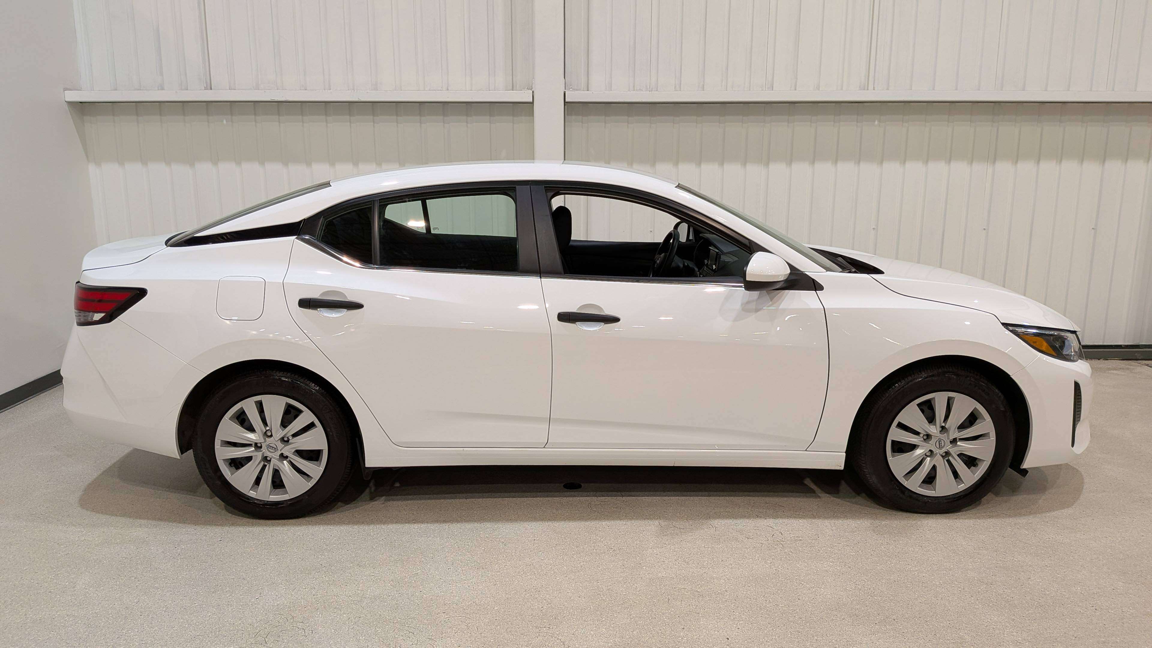 Nissan Sentra 2024