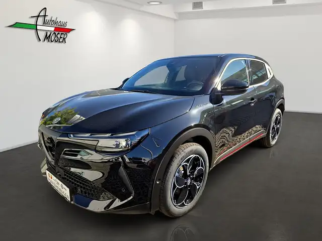 Alfa Romeo Junior Ibrida Speciale 1.2 MHEV e-DCT6 + Tech Paket