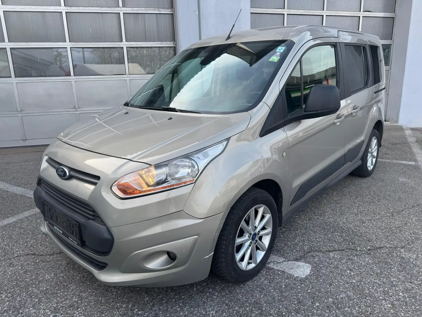 Ford Tourneo Connect Trend 1,6 TDCi/Bluetooth/Tempomat/Alufelgen Bronze - 2