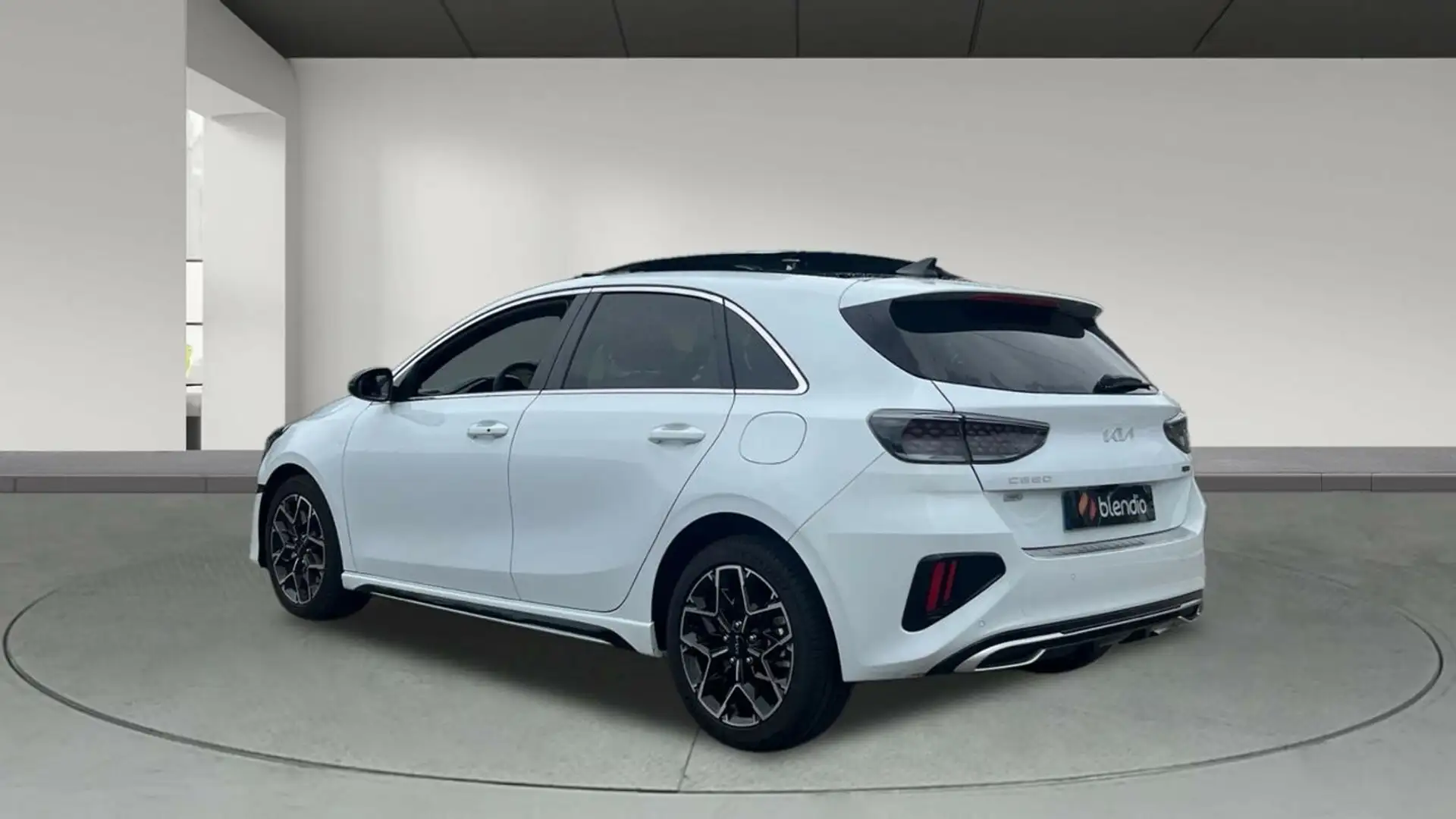 Kia Ceed / cee'd 1.5 MHEV GT Line DCT 160 Blanc - 2
