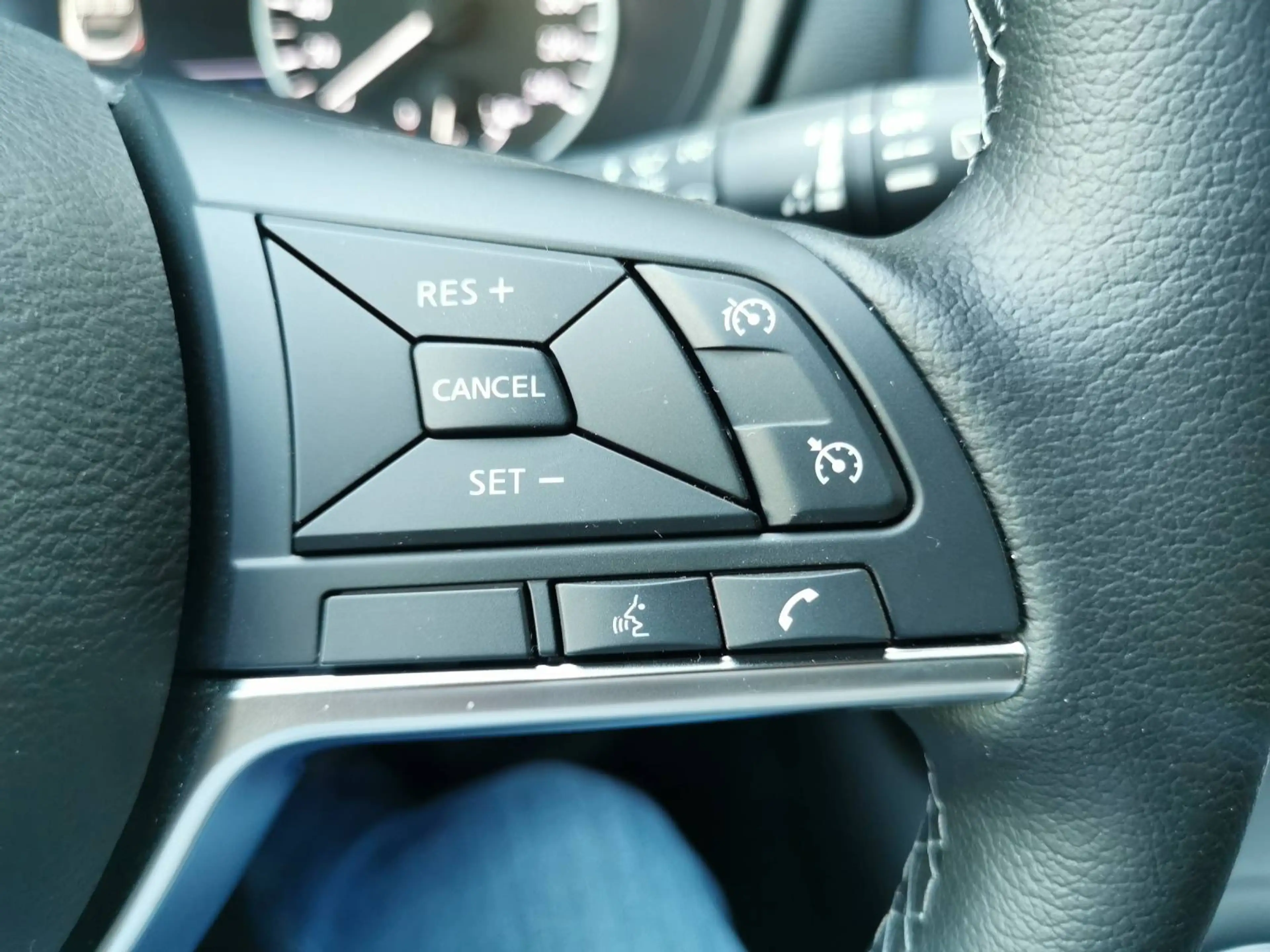 Nissan Juke Juke 1,0 DIG-T  N-Connecta Winter Navi — photo 14