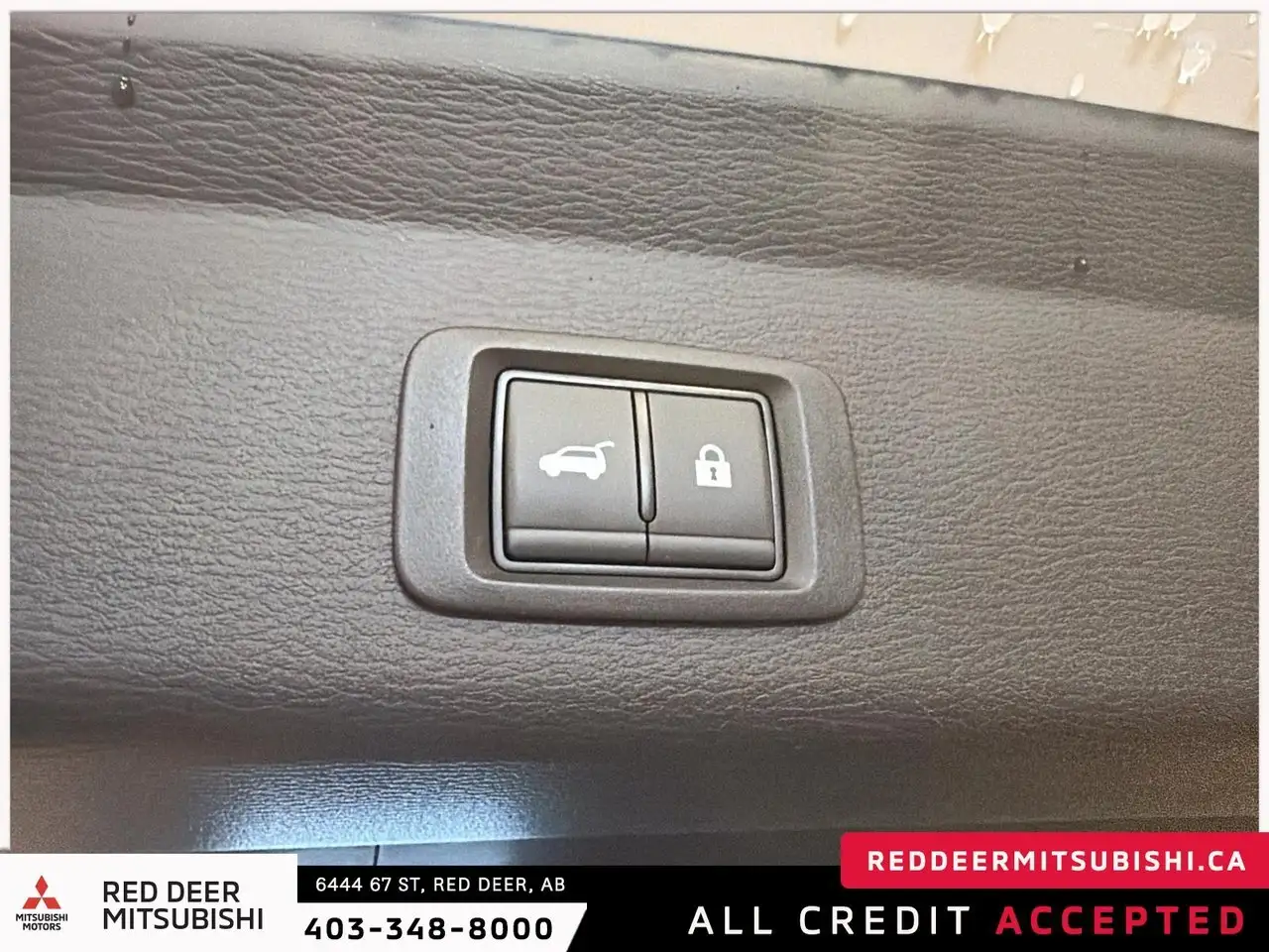 Mitsubishi Outlander снимка Mitsubishi Outlander