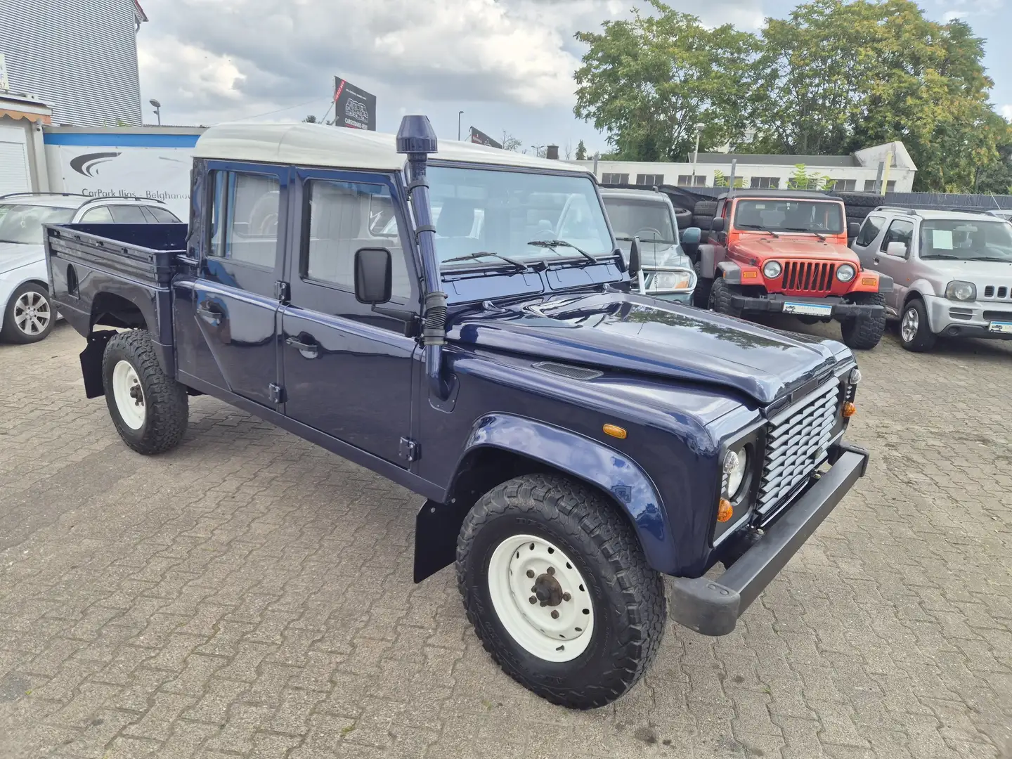 Land Rover Defender 130 Td5 **Einzelstück mit nur 80 Tkm** Blau - 2