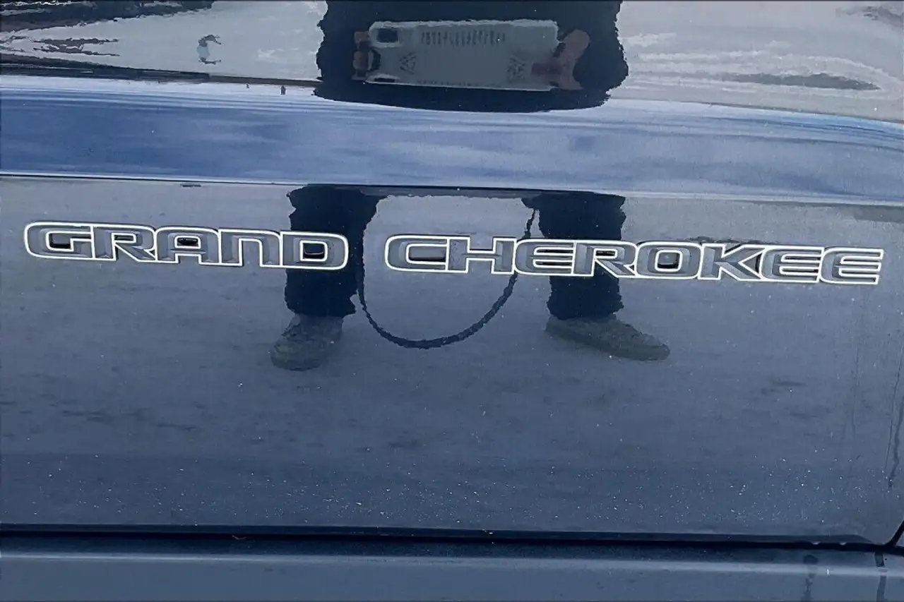 Jeep Grand Cherokee снимка Jeep Grand Cherokee