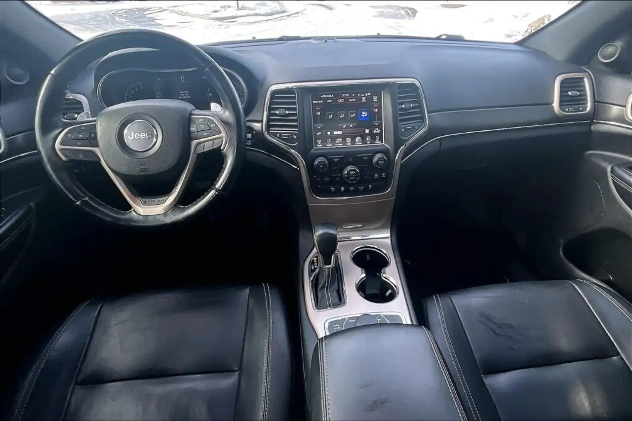 Jeep Grand Cherokee снимка Jeep Grand Cherokee