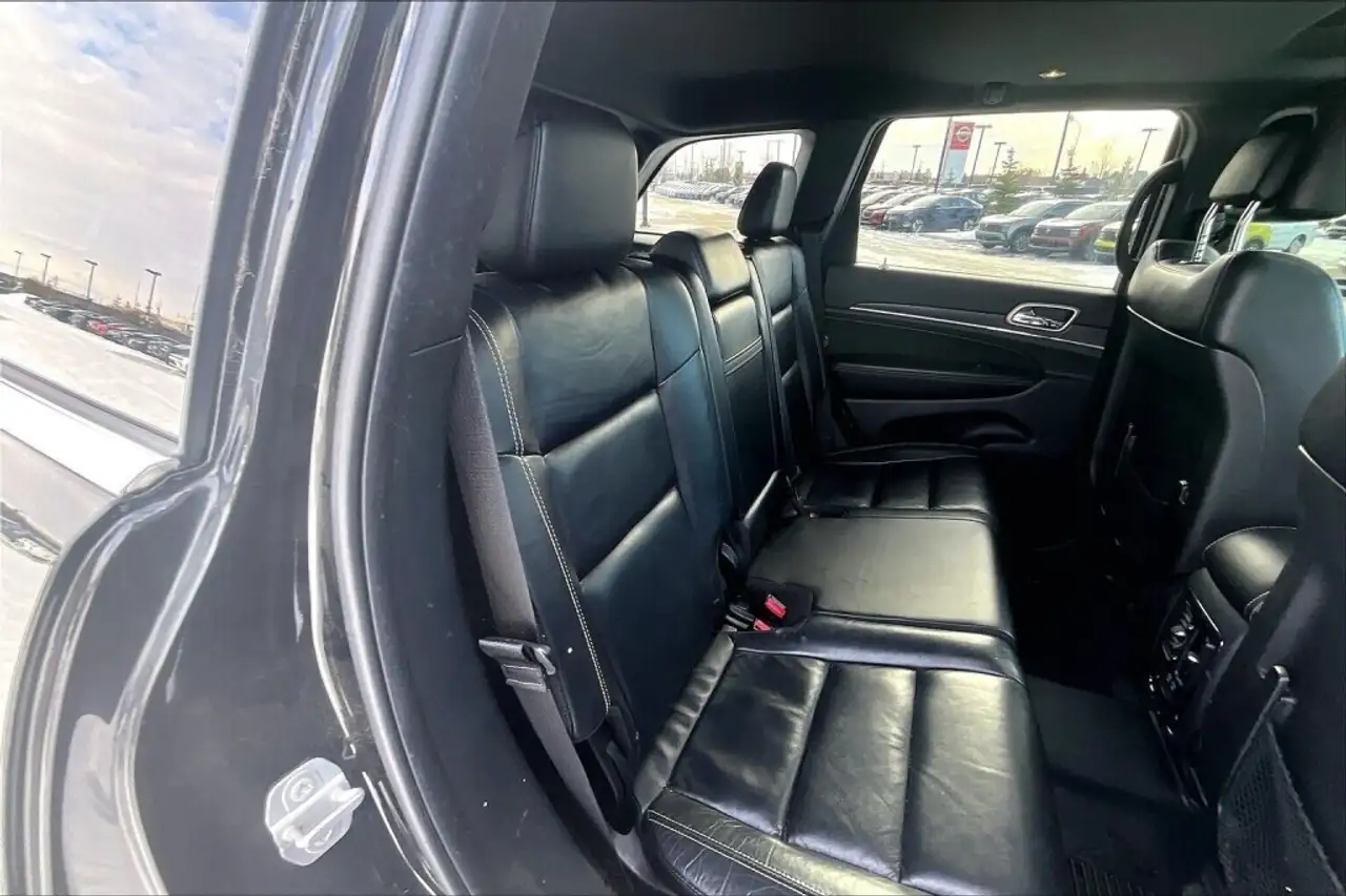 Jeep Grand Cherokee снимка Jeep Grand Cherokee