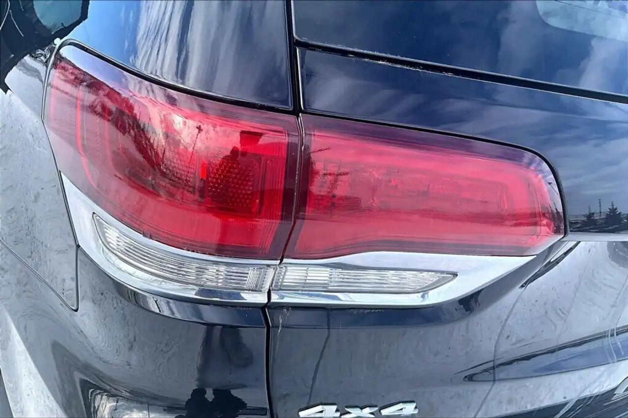 Jeep Grand Cherokee снимка Jeep Grand Cherokee