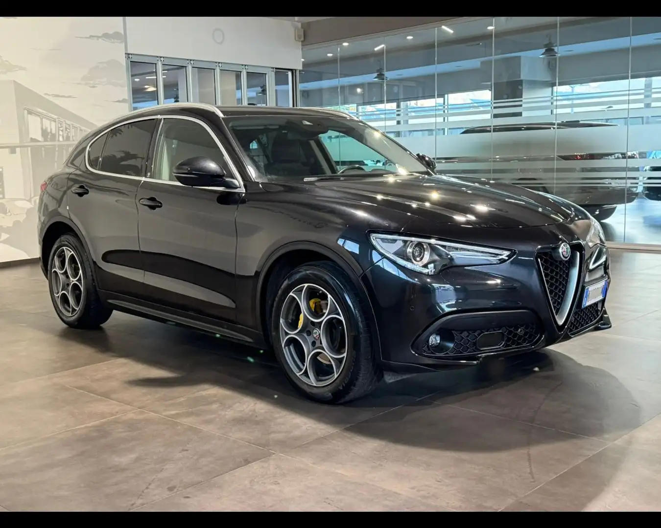 Alfa Romeo Stelvio 2.2 Turbodiesel 160 CV AT8 RWD Super Schwarz - 1