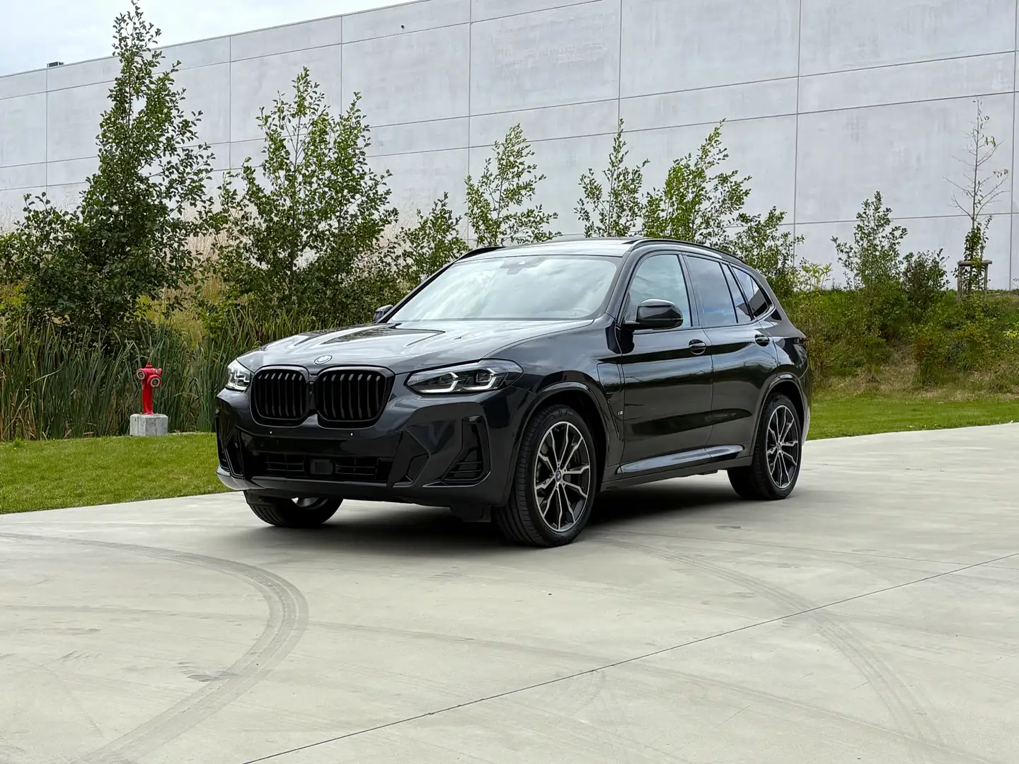 BMW X3 xDrive30e M Pakket pano  360 gesture headup 20" HK Noir - 1