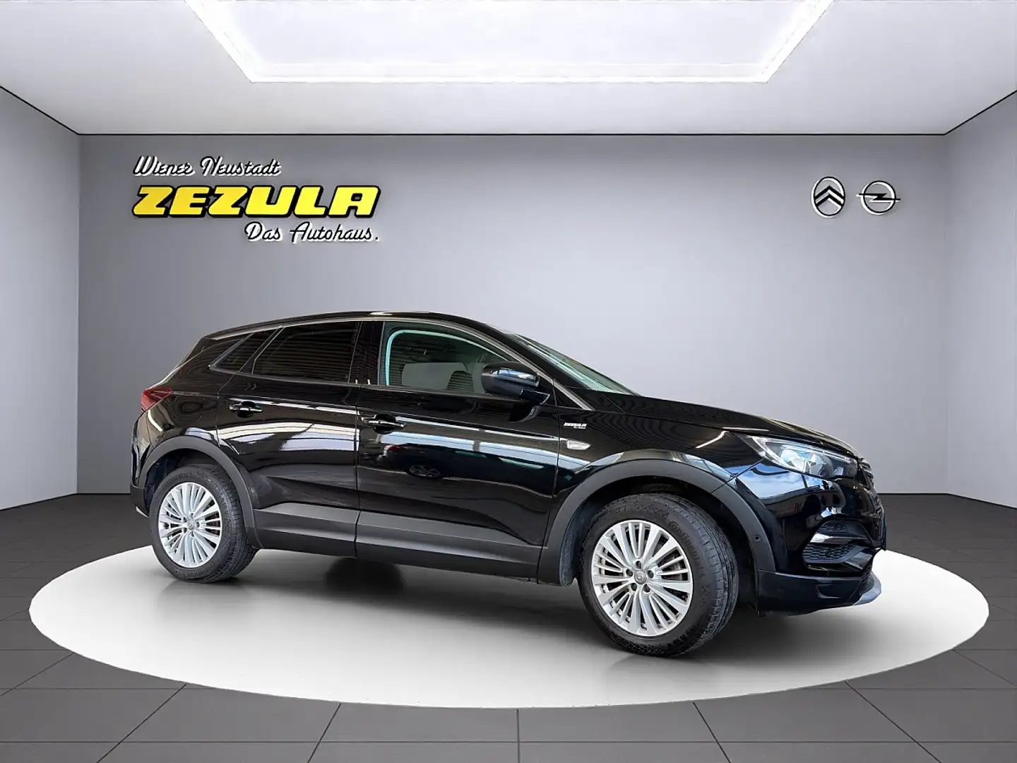 Opel Grandland X 1,2 Turbo Direct Injection Edition Start/Stop Schwarz - 1