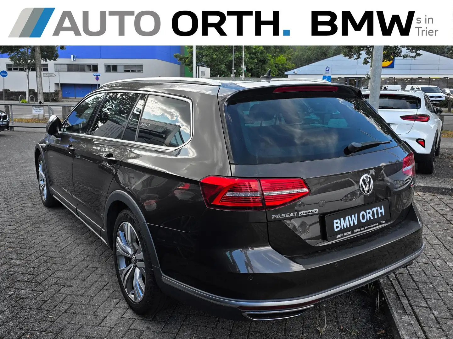 Volkswagen Passat Alltrack Passat Variant Alltrack 2.0 TDI SCR 4Motion DSG Czarny - 2
