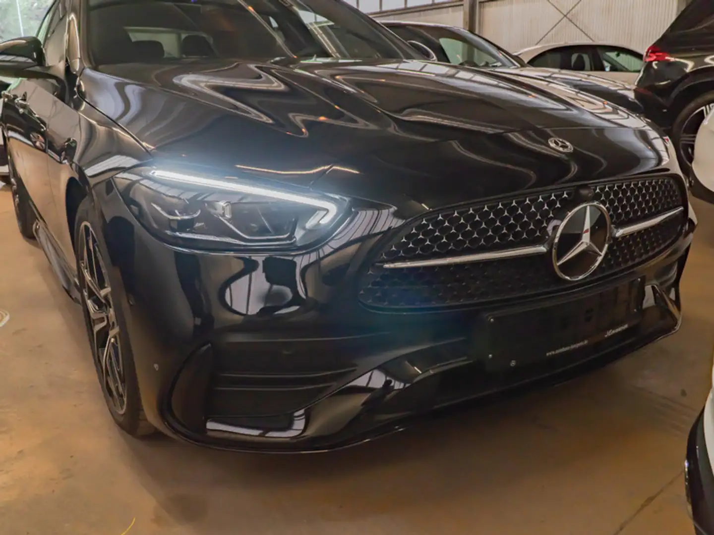 Mercedes-Benz C 200 AMG-Sport/LED/Sitzklima/Pano/Night/360 Schwarz - 2