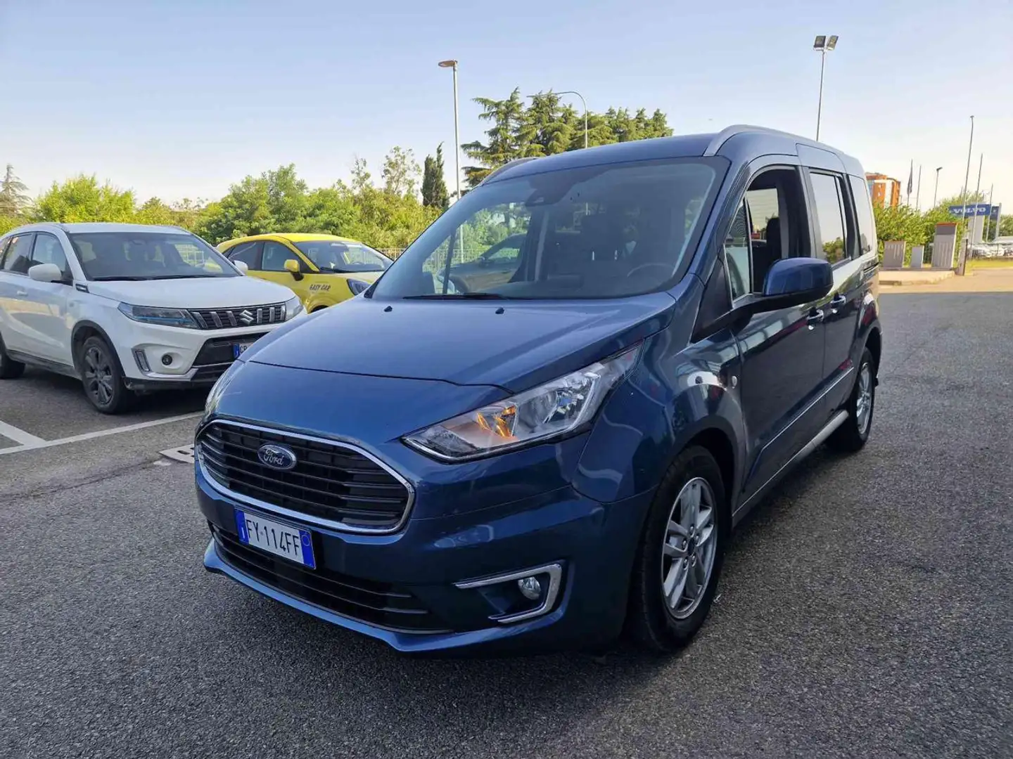 Ford Tourneo Connect 1.5 TDCi 120 CV Titanium Blu/Azzurro - 1