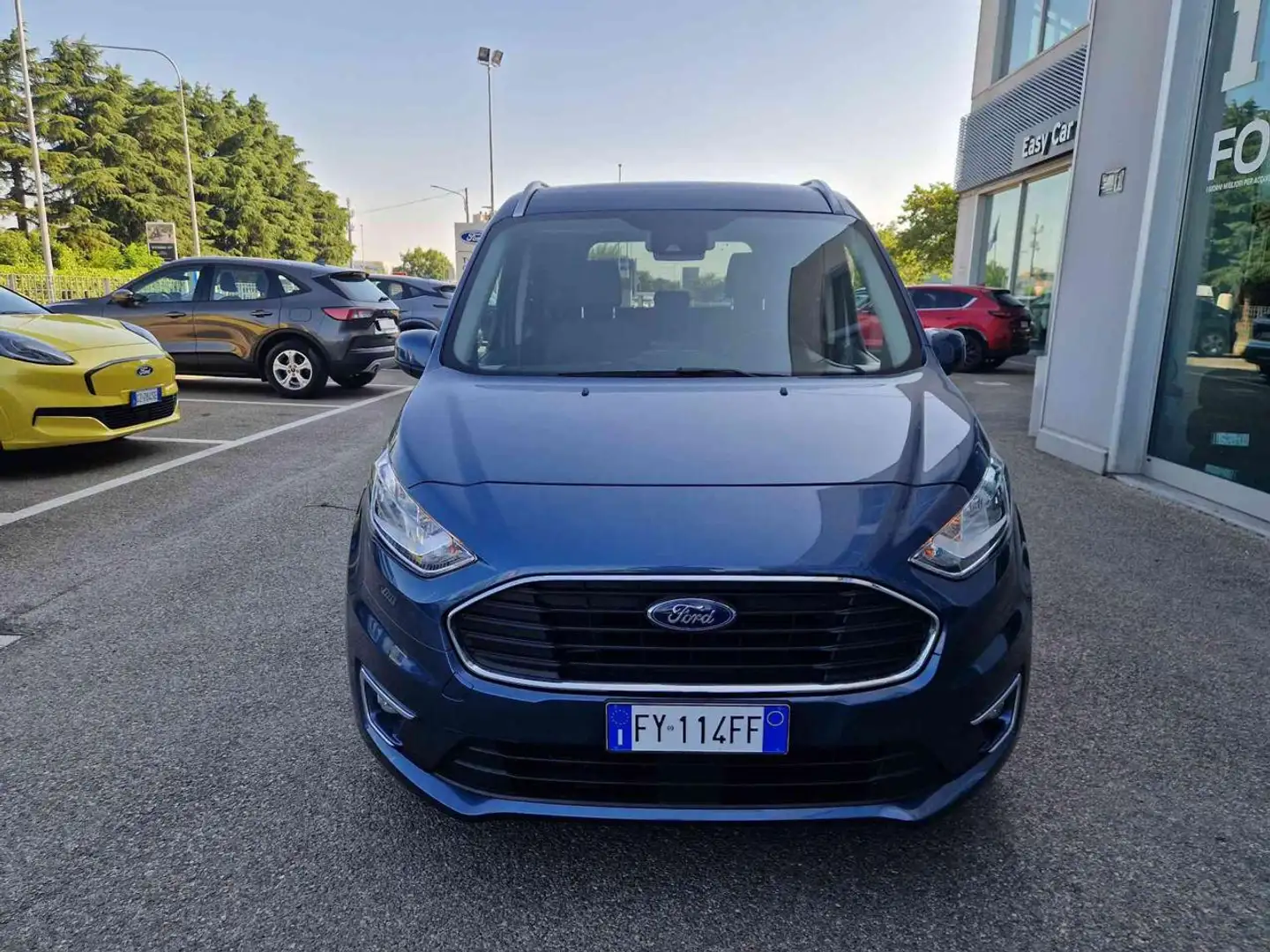 Ford Tourneo Connect 1.5 TDCi 120 CV Titanium Blu/Azzurro - 2