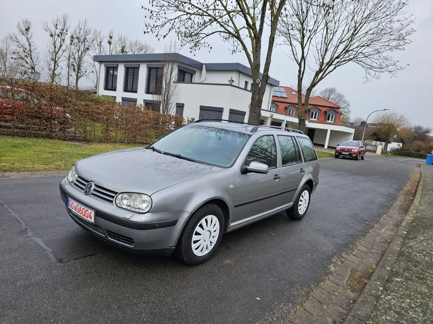 Volkswagen Golf IV Variant Ocean*Tüv bis 04/25*Sitzheizung* Grau - 1