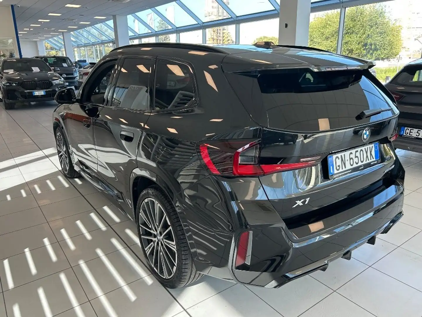 BMW X1 xDrive 23i 48V Msport Auto Noir - 2