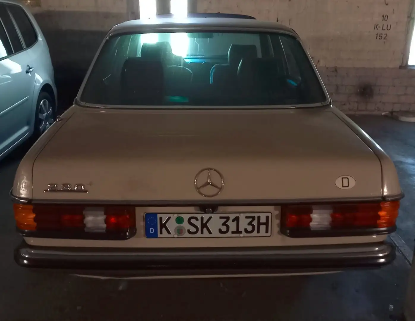 Daimler Beige - 2