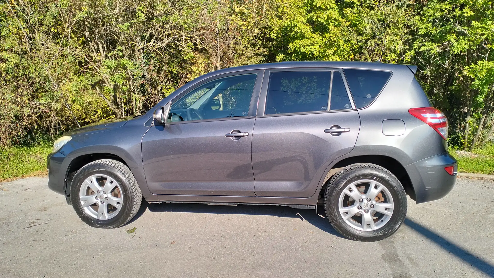 Toyota RAV 4 Rav4 III 2009 Crossover RAV4 2.2 d-4d 150cv Grigio - 2