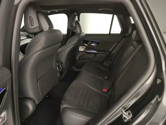 Mercedes-Benz 300 view 11