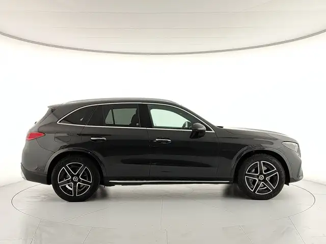 Mercedes-Benz 300 view 6