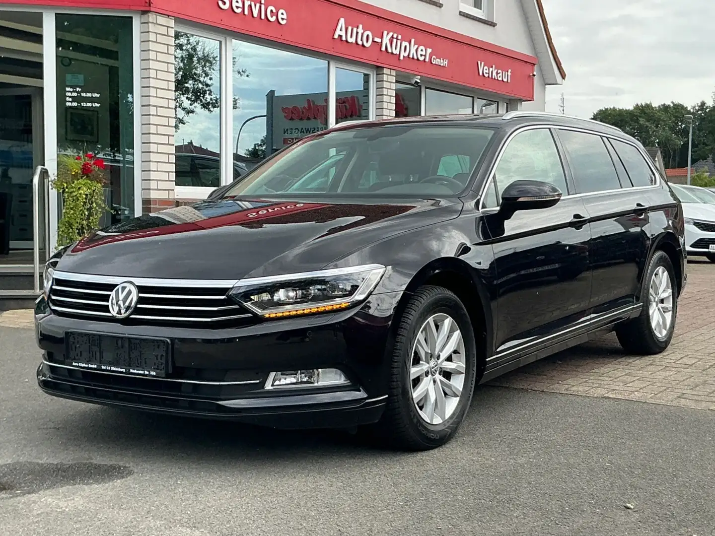 Volkswagen Passat Variant Comf. Kamera Navi Xenon BT DAB Чёрный - 1