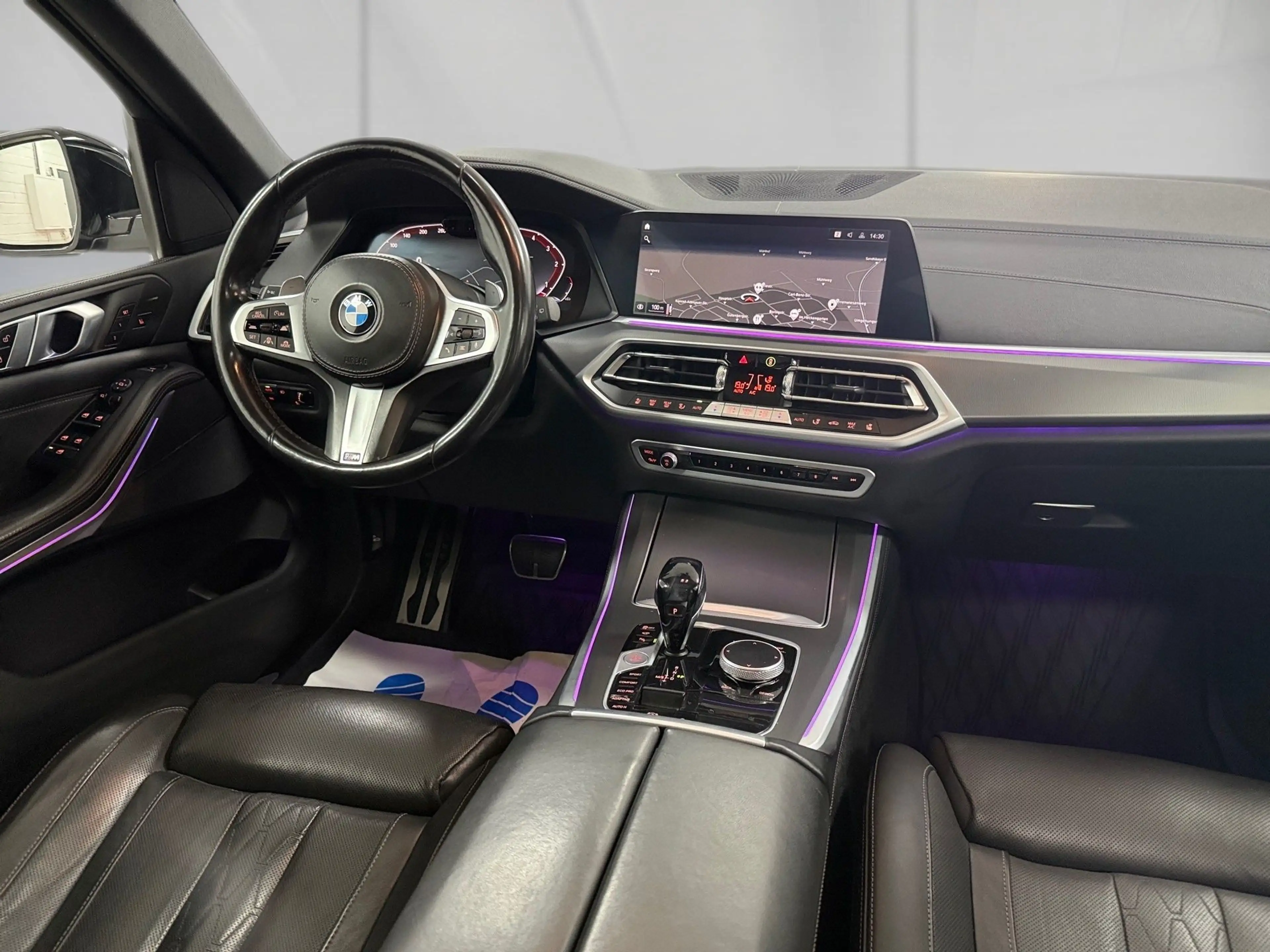 BMW X5 xDrive 40d M-Sport*LASER*PANO*AHK* — photo 10