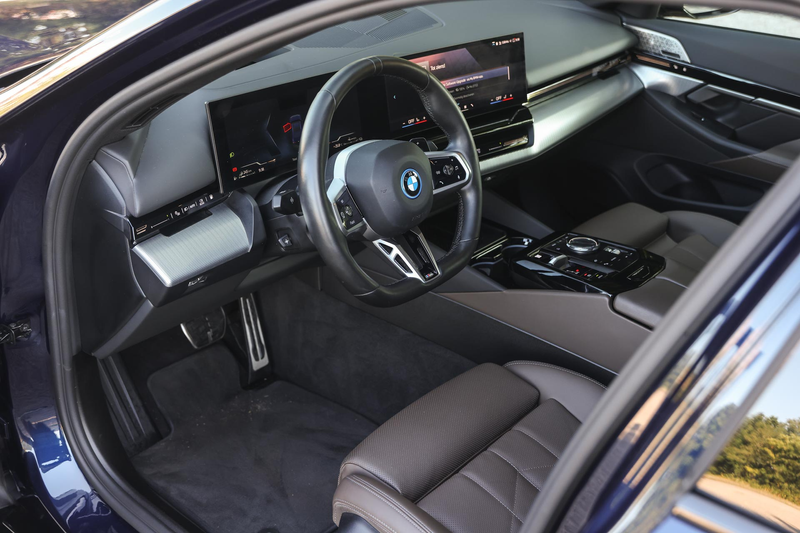 BMW 530 5 Serie 530e M Sport Automaat / Bowers & Wilkins / — photo 9