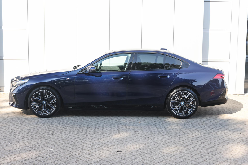 BMW 530 5 Serie 530e M Sport Automaat / Bowers & Wilkins / — photo 7