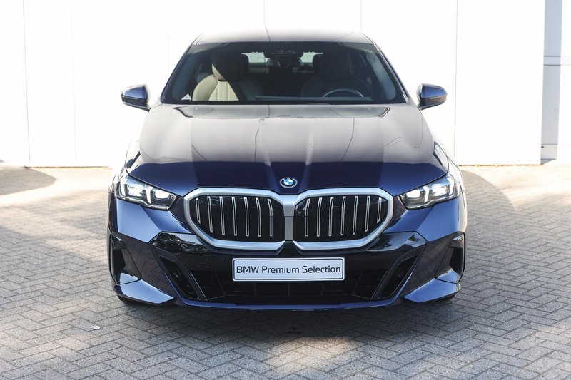 BMW 530 5 Serie 530e M Sport Automaat / Bowers & Wilkins / — photo 5
