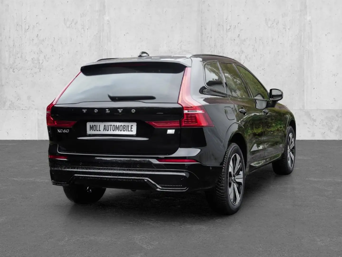 Volvo XC60 Plus Dark Recharge Plug-In Hybrid AWD T6 Twin Engi Schwarz - 2