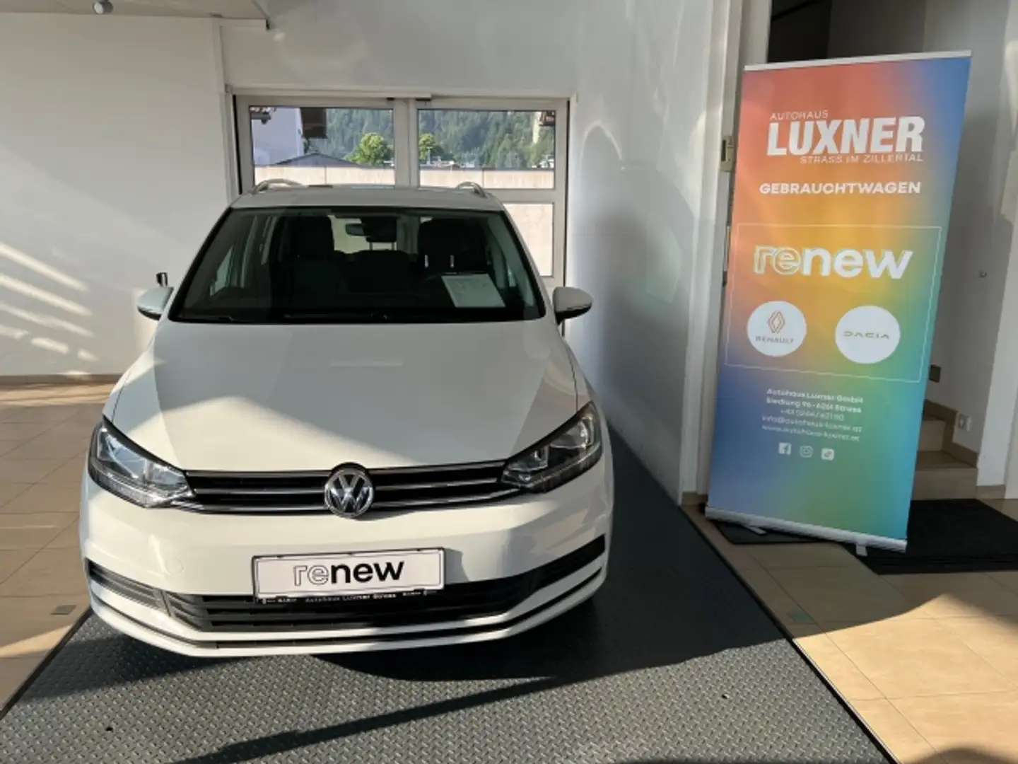 Volkswagen Touran VWTouranComft.1,2TSI Weiß - 2