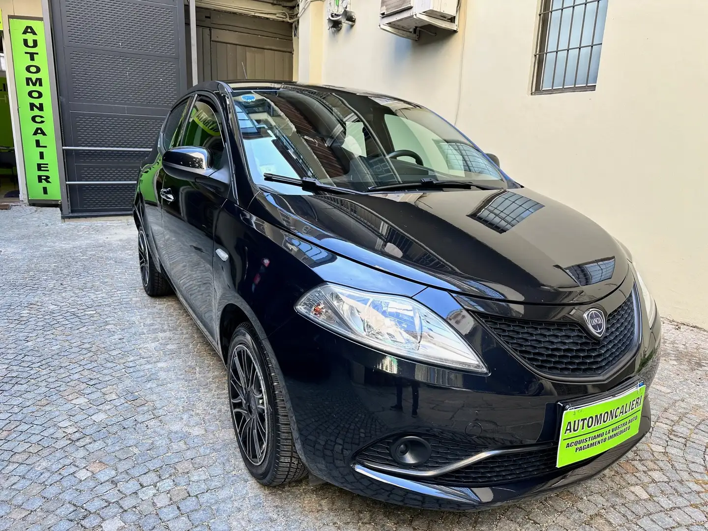 Lancia Ypsilon 1.2 Gold * Sensori Park - Bluetooth Nero - 1