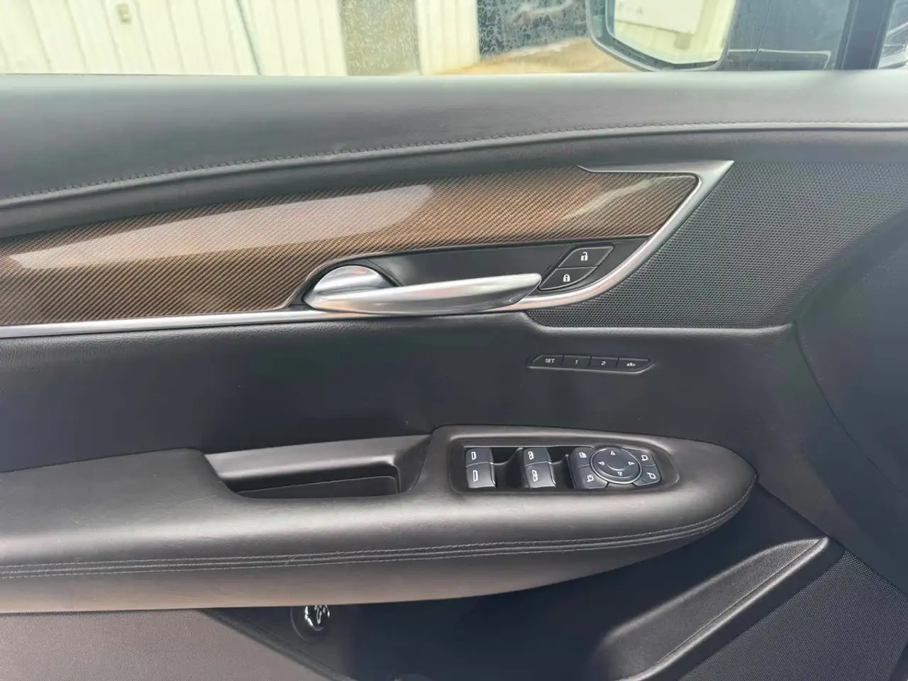 Cadillac XT5 photo Cadillac XT5