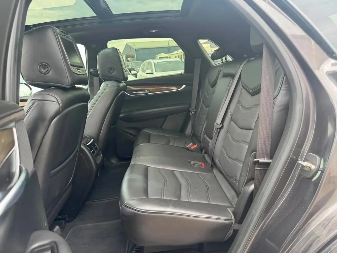 Cadillac XT5 photo Cadillac XT5