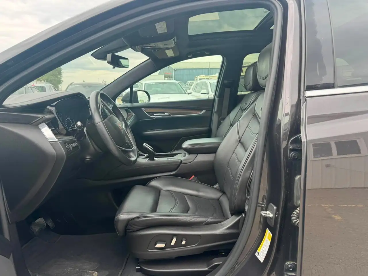 Cadillac XT5 photo Cadillac XT5
