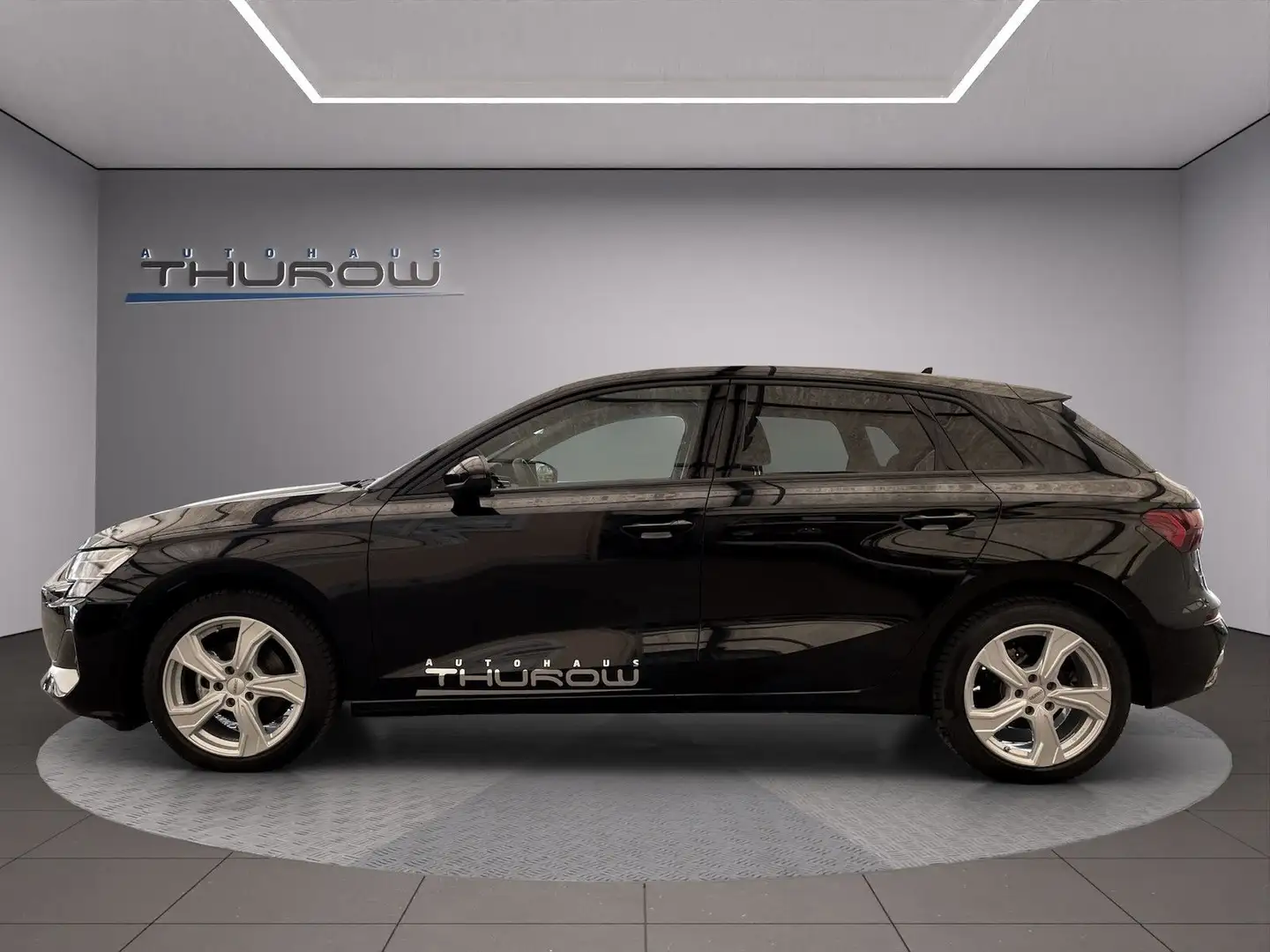 Audi A3 Sportback 30 TFSI advanced S-tronic LED LM SH Schwarz - 2