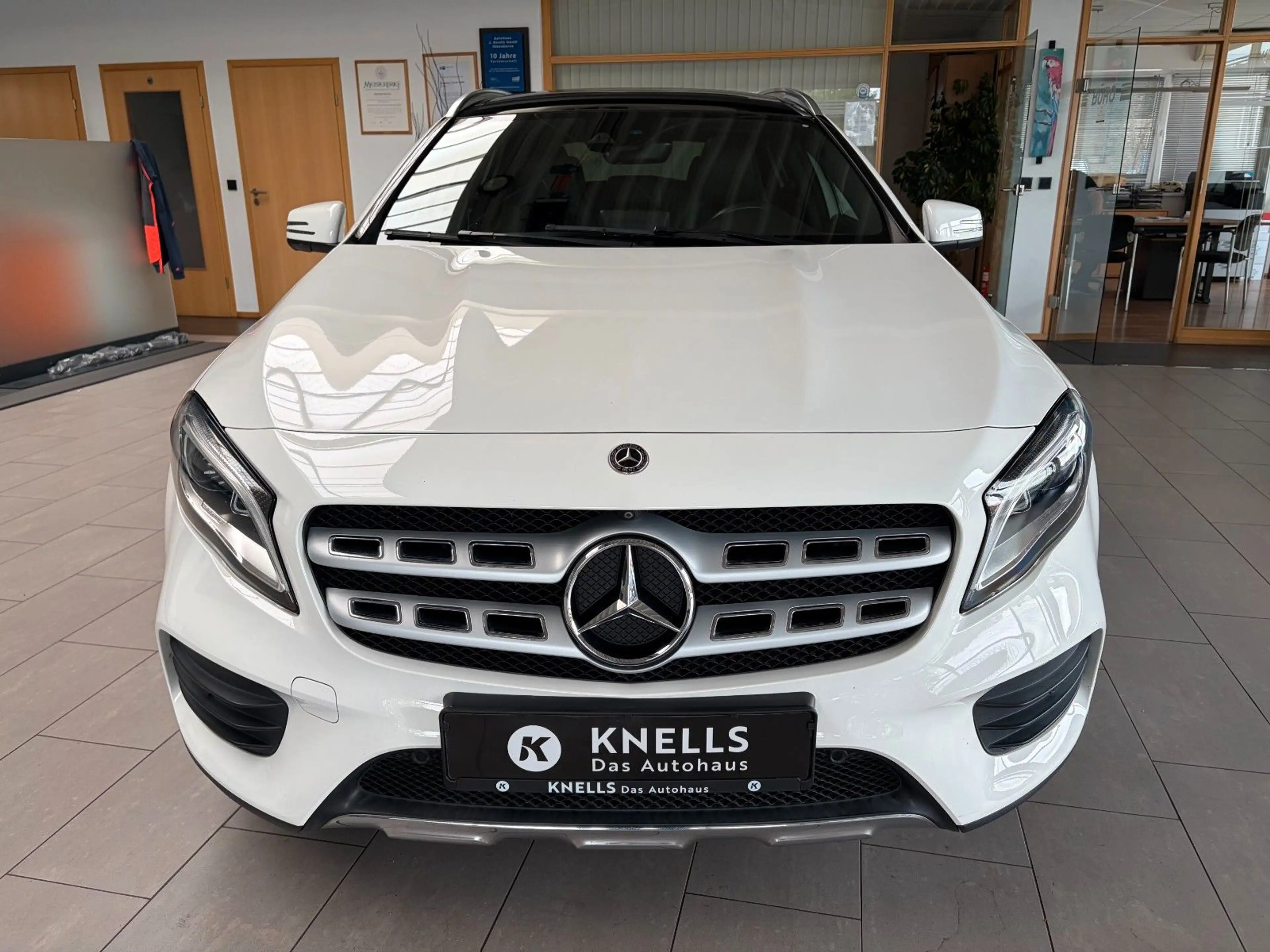 Mercedes-Benz GLA 220 4MATIC AMG Line/AHK/360°/PANO/LED/SHZ — photo 2