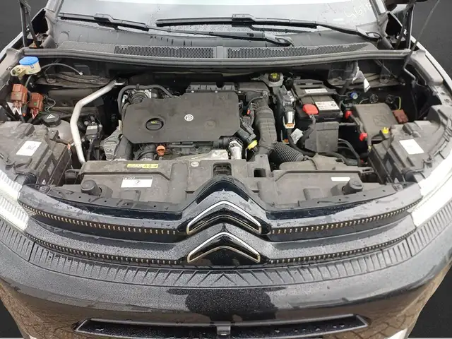 Citroen C5 Aircross view 8