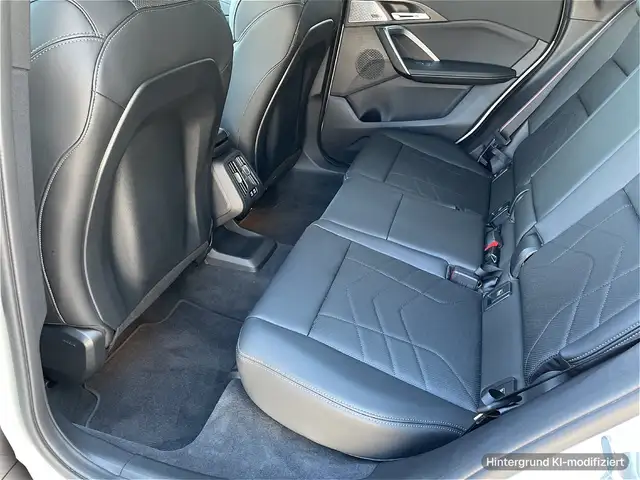 BMW X1 view 11