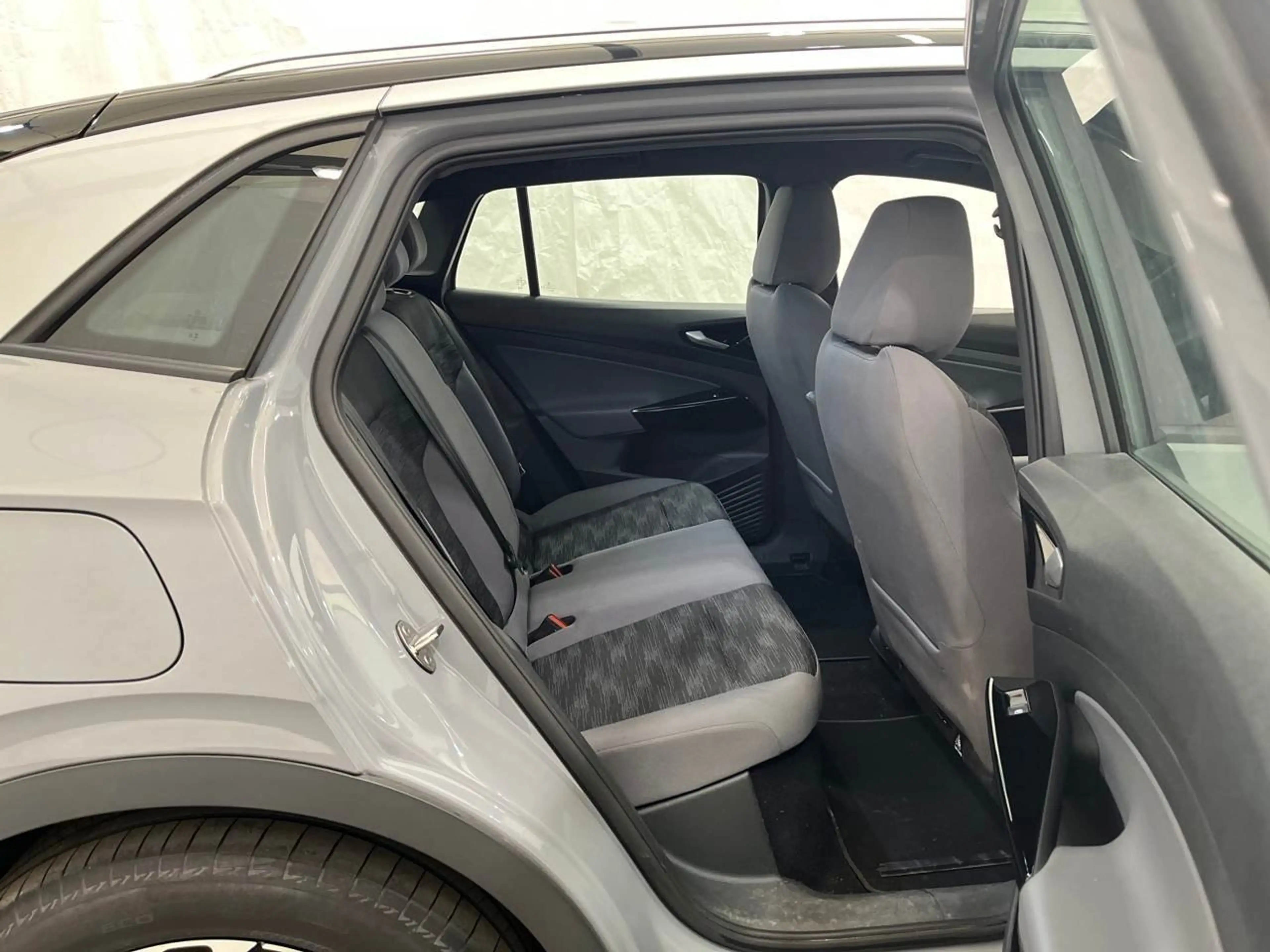 Volkswagen ID.4 Pro mit Infotainmentpaket 4Motion — photo 11