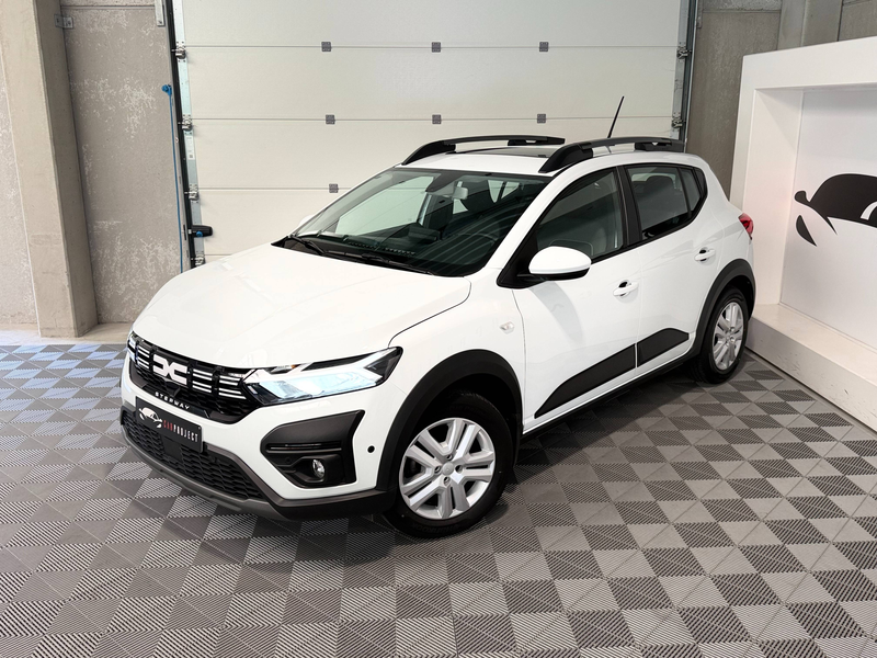 Dacia Sandero Stepway 1.0 TCe CVT, Toit Ouvrant, Car-Play, Camera de recul, Capteurs AV/AR — photo 2